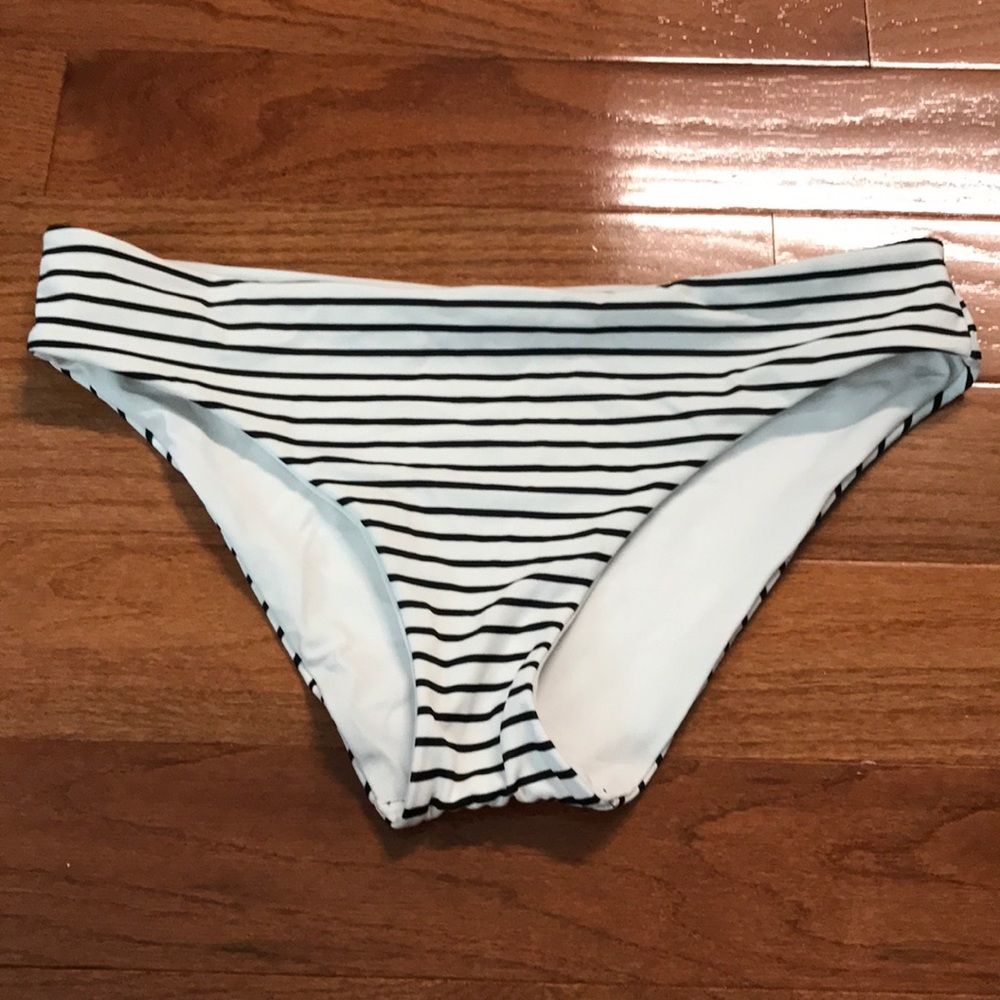 Vs swim bottom